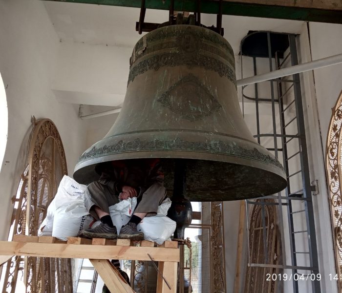 освящение колоколов храм-памятник Всех Святых